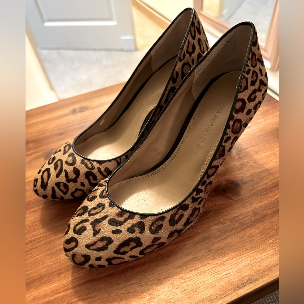Banana Republic Leopard Print Heel